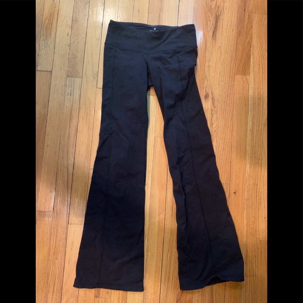ATHLETA BLACK YOGA PANTS